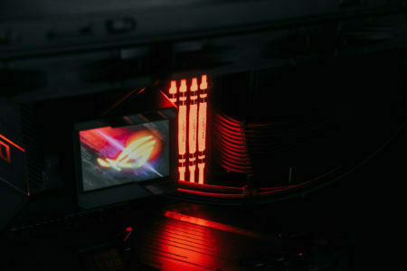 OH MY ROG! LOOK AT THIS INSANE ASUS ROG STRIX PC