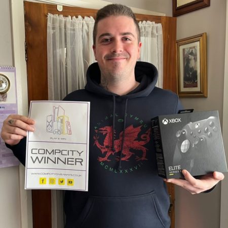 Chris Kenyon Xbox Elite Pad 1 CompCity Giveaways