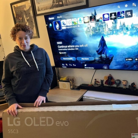 JOANNE HUMPHREYS LG OLED EVO C3 55″ 4K Smart TV CompCity Giveaways