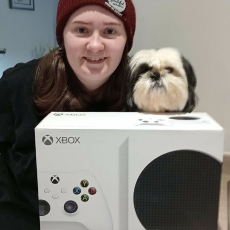 LAURA TRATHEN FREE Xbox Series S CompCity Giveaways