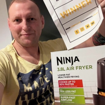 PIOTR PAWLAK Ninja Air Fryer AF100UK CompCity Giveaways